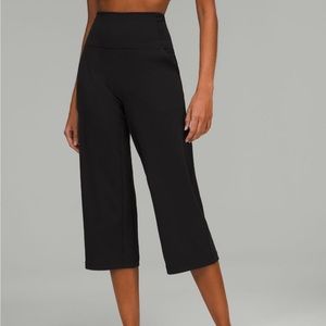 Lululemon Super High Rise Align Crops